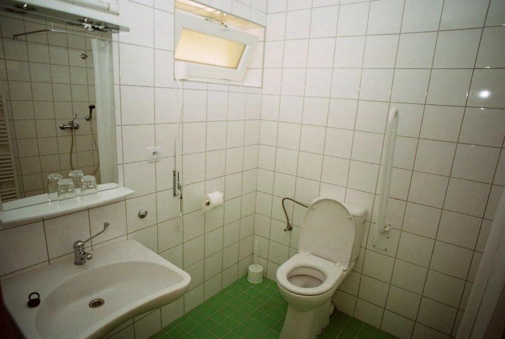 Motel Dačice Oda fotoğraf